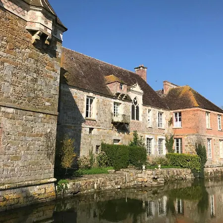 Chateau Du Blanc Buisson Bed and Breakfast