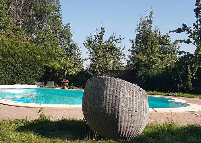 Chateau Du Blanc Buisson 3* Saint-Pierre-du-Mesnil